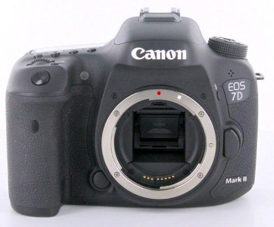 Canon キヤノン EOS 7D Mark II ボディ