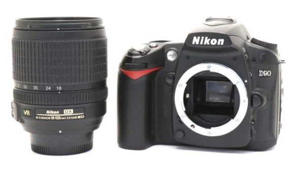 ニコン NIkon D90 18-105mm レンズキット