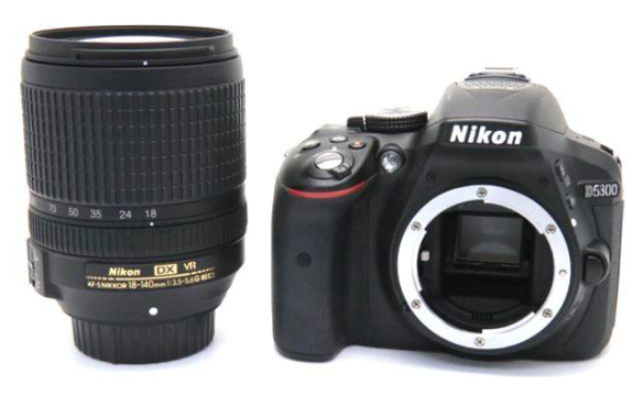 ニコン Nikon D5300 14-140 レンズキット